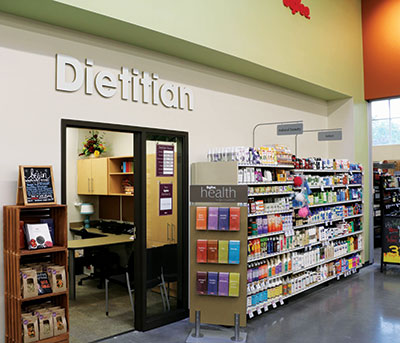 Like Hy-Veeâ€™s marketers, the chainâ€™s dietitians cater to a wide age range of consumers, which include Millennials and shoppers who are 60-plus years of age.