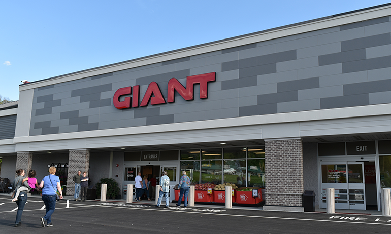 Giant_Food_Stores_Walnutport_May_2019.png