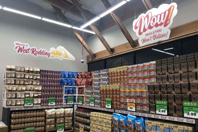 Grocery Outlet store interior_WOW deals-Copy.jpg