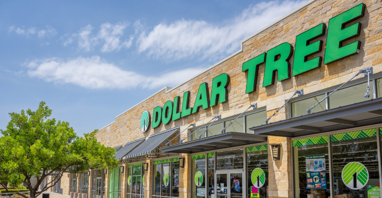 Dollar Tree storefront_2_1.png