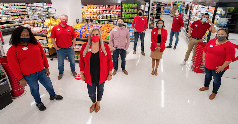 Target_workers-grocery_department.png