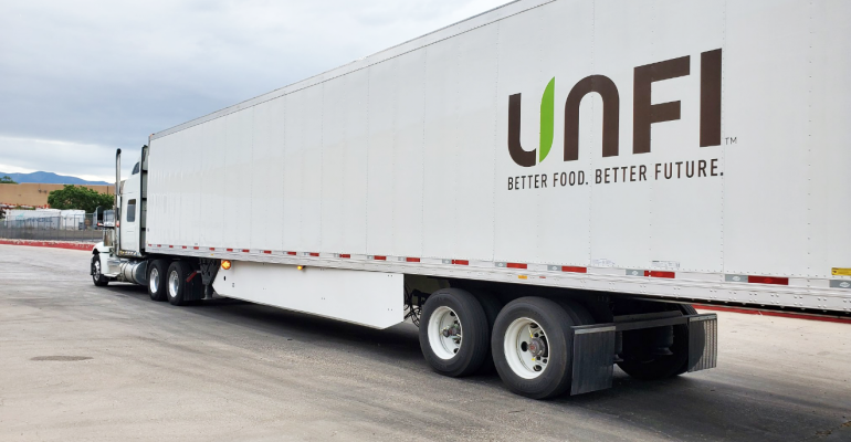 UNFI_trailer_truck_0_1_1_1_3_0_1_1_0.png