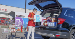 BJs Wholesale Club-curbside pickup-associate.png