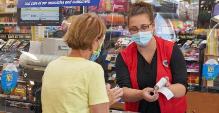 Kroger_shopper-cashier-COVID.jpg