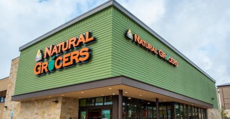 Natural_Grocers-corner_store.jpg