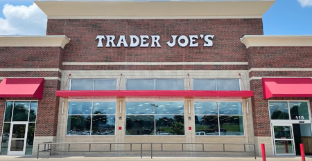 Trader_Joes_storefront-Franklin_TN_2 1_2_1.png